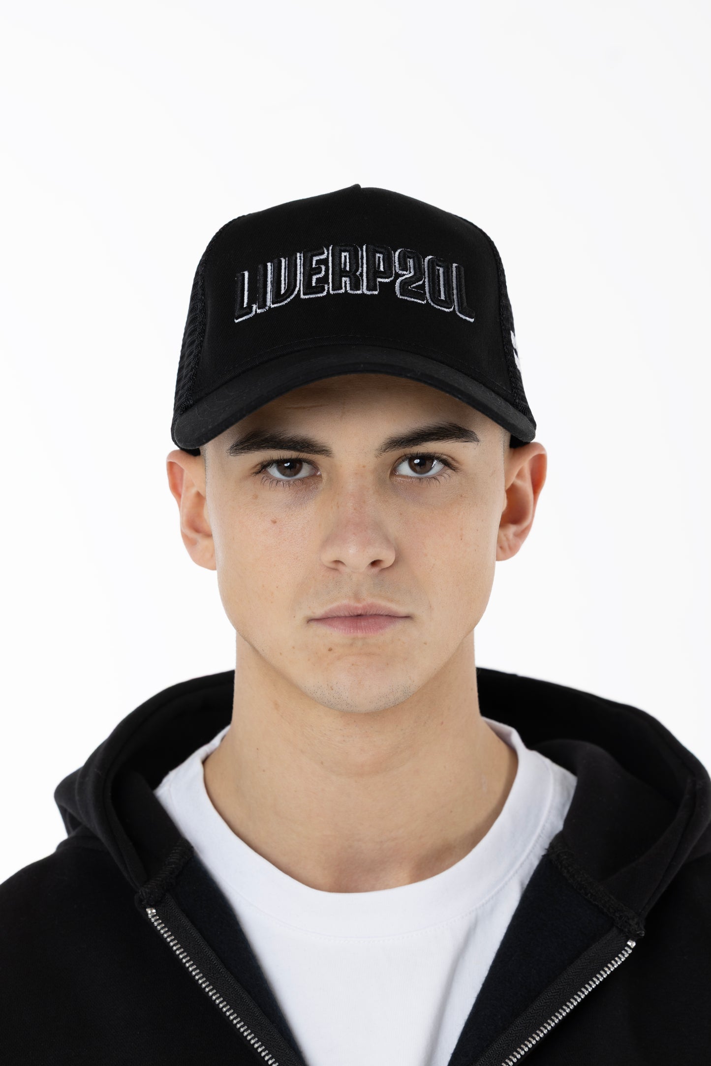 L20 Black & White Cap