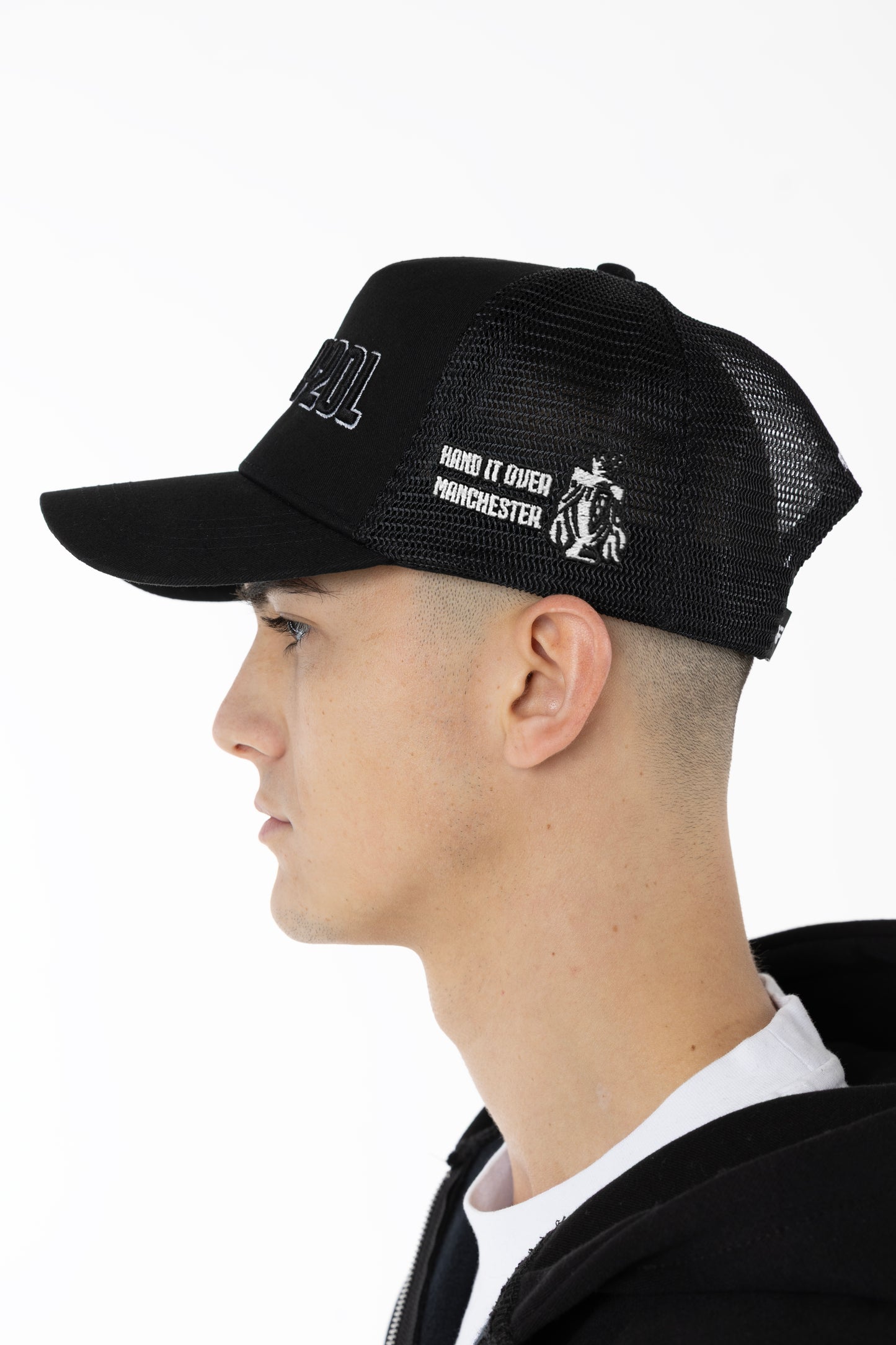 L20 Black & White Cap